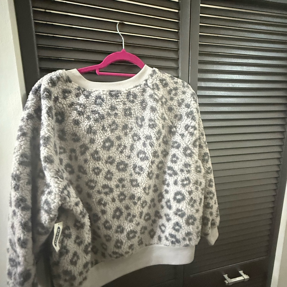 Old Navy Gray and Cream Fuzzy Sweater